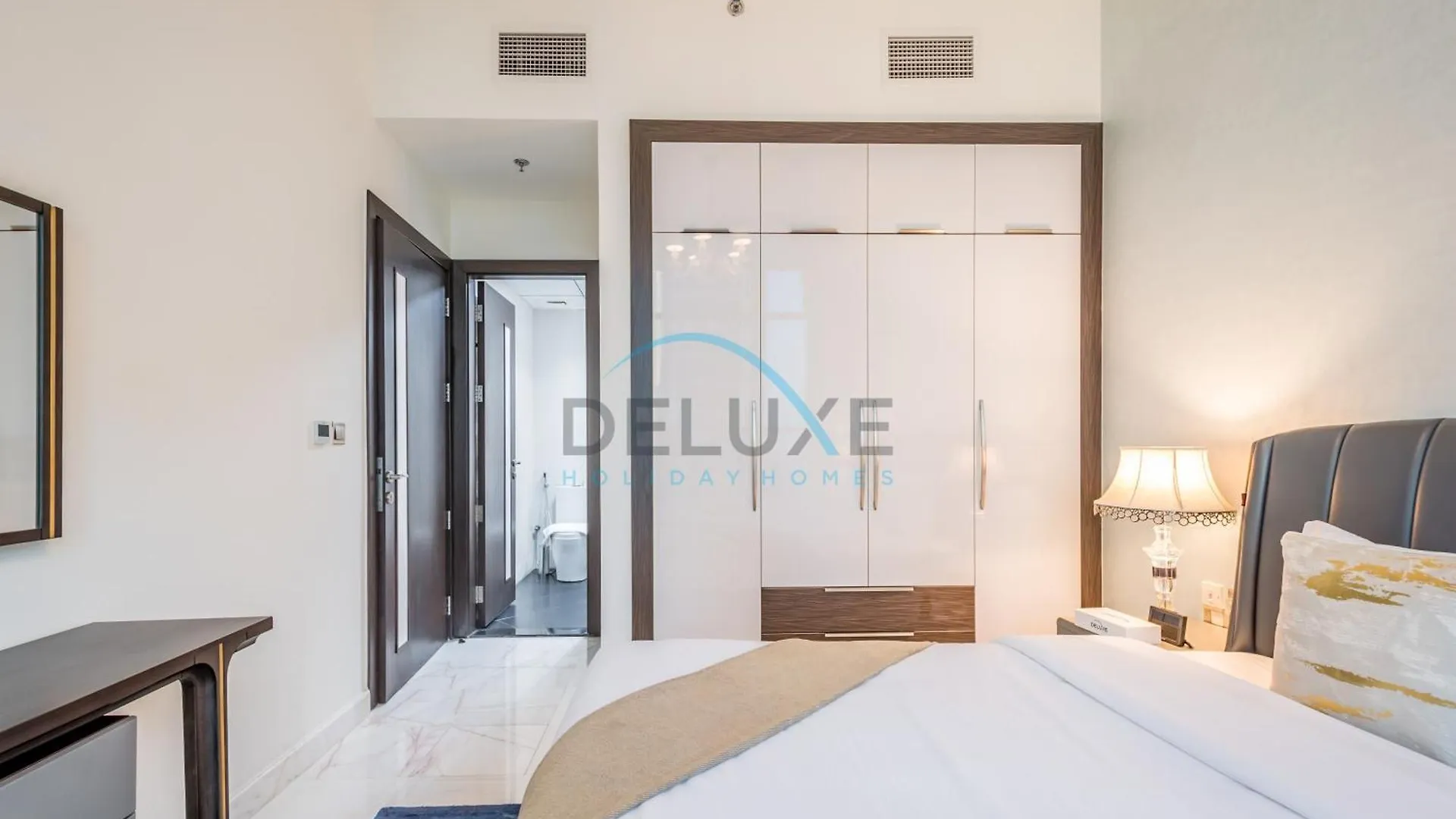 Weekly Deal 3Br With Overlooking Canal & City Views By Deluxe Holiday Homes Dubai