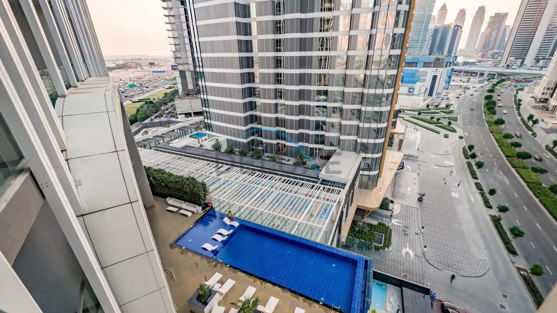 Apartment Weekly Deal 3Br With Overlooking Canal & City Views By Deluxe Holiday Homes Dubai