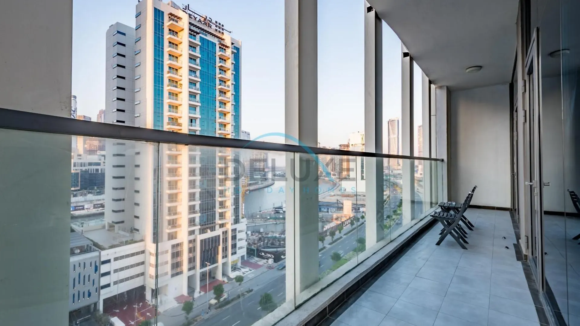 Apartment Weekly Deal 3Br With Overlooking Canal & City Views By Deluxe Holiday Homes Dubai