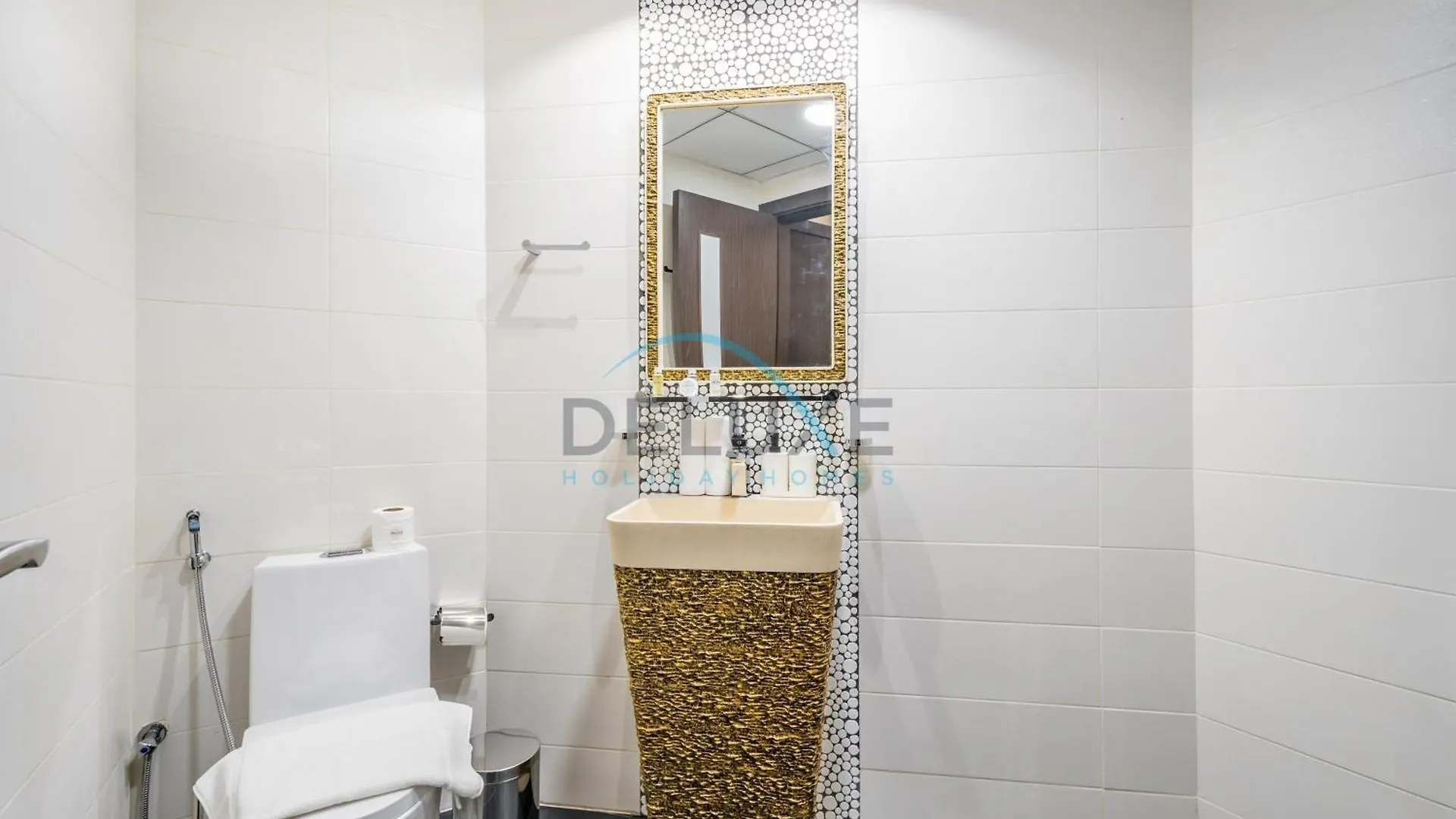 Weekly Deal 3Br With Overlooking Canal & City Views By Deluxe Holiday Homes Dubai Apartment