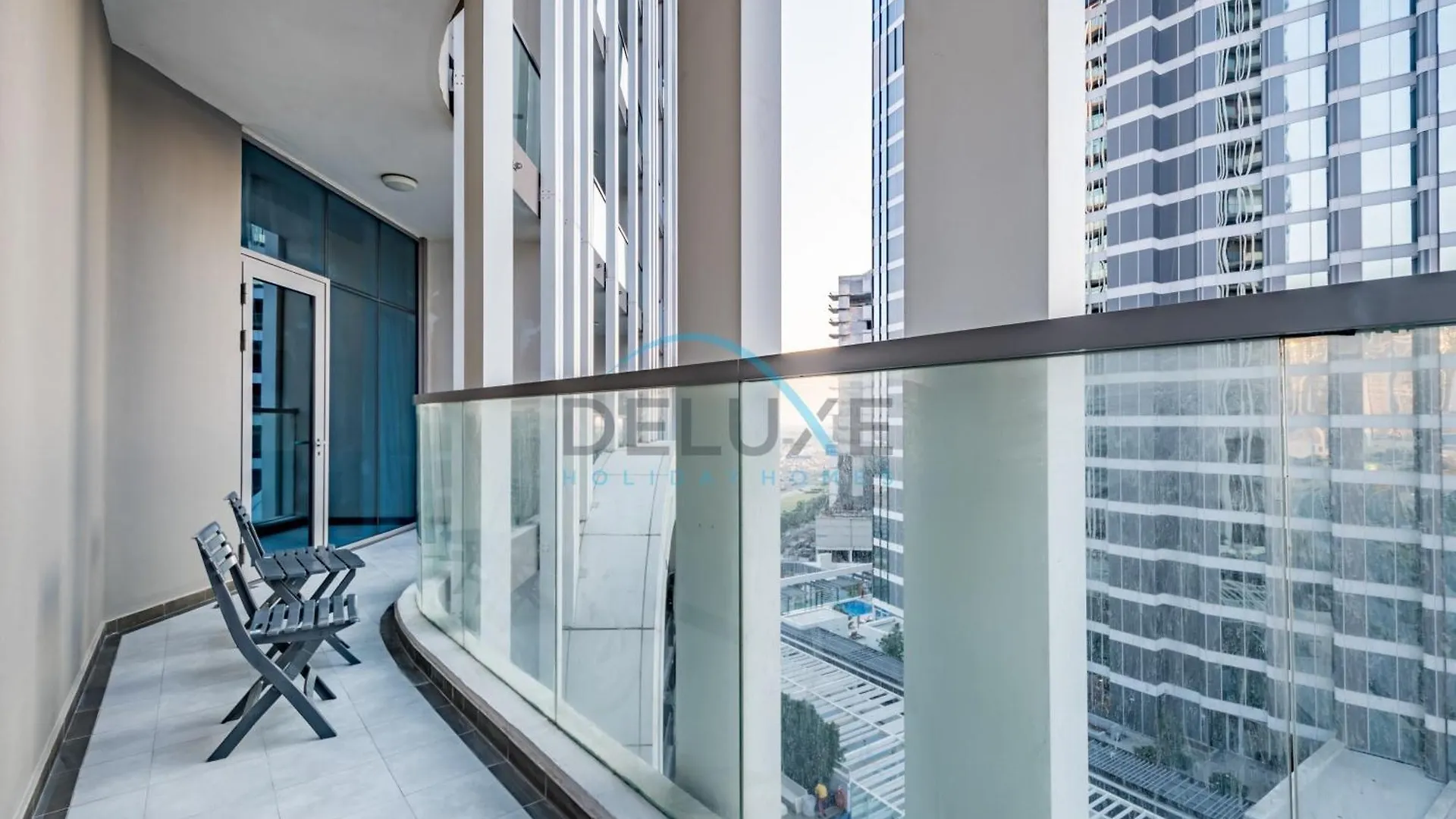 Weekly Deal 3Br With Overlooking Canal & City Views By Deluxe Holiday Homes Dubai