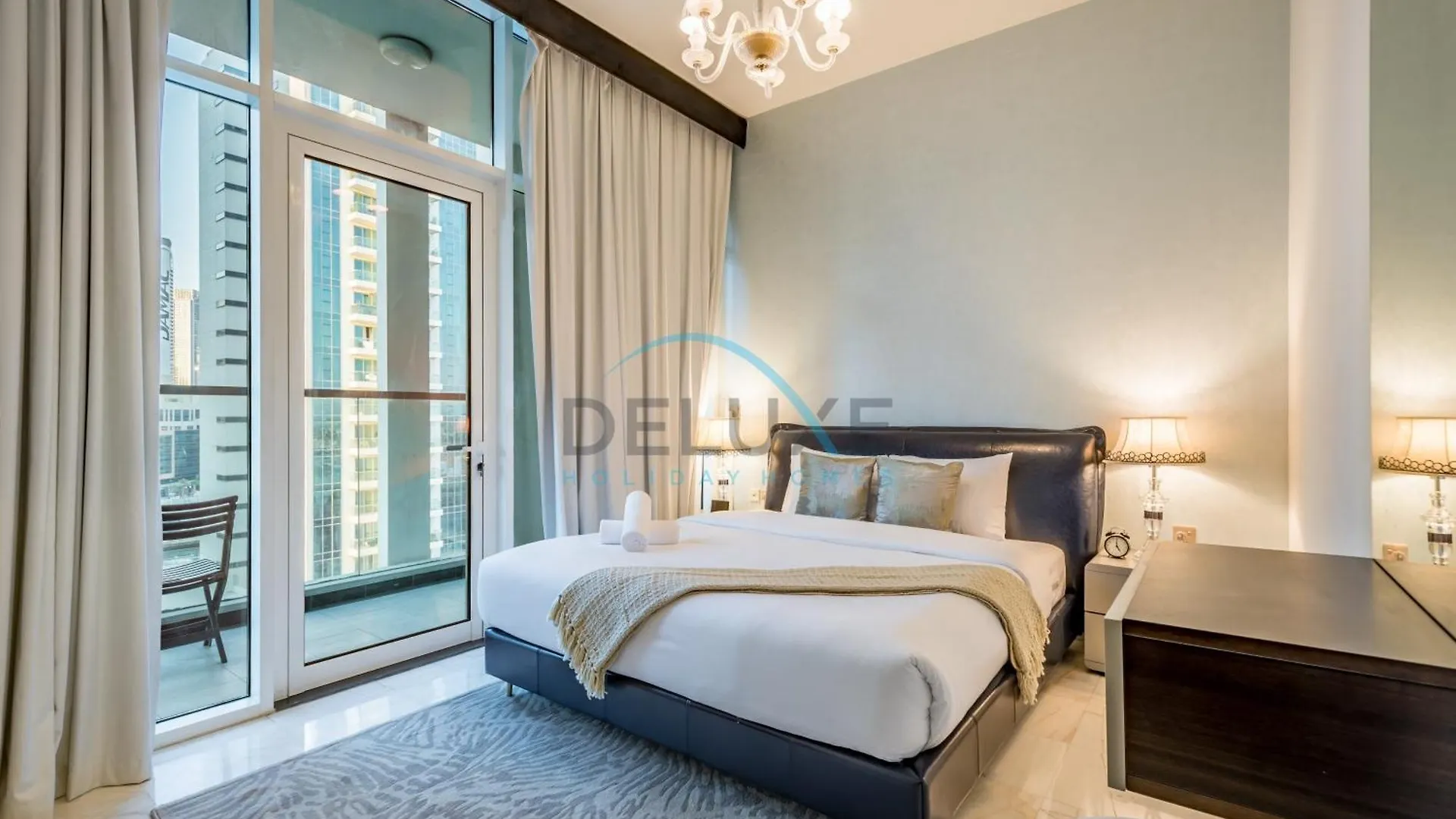 Weekly Deal 3Br With Overlooking Canal & City Views By Deluxe Holiday Homes Dubai Apartment