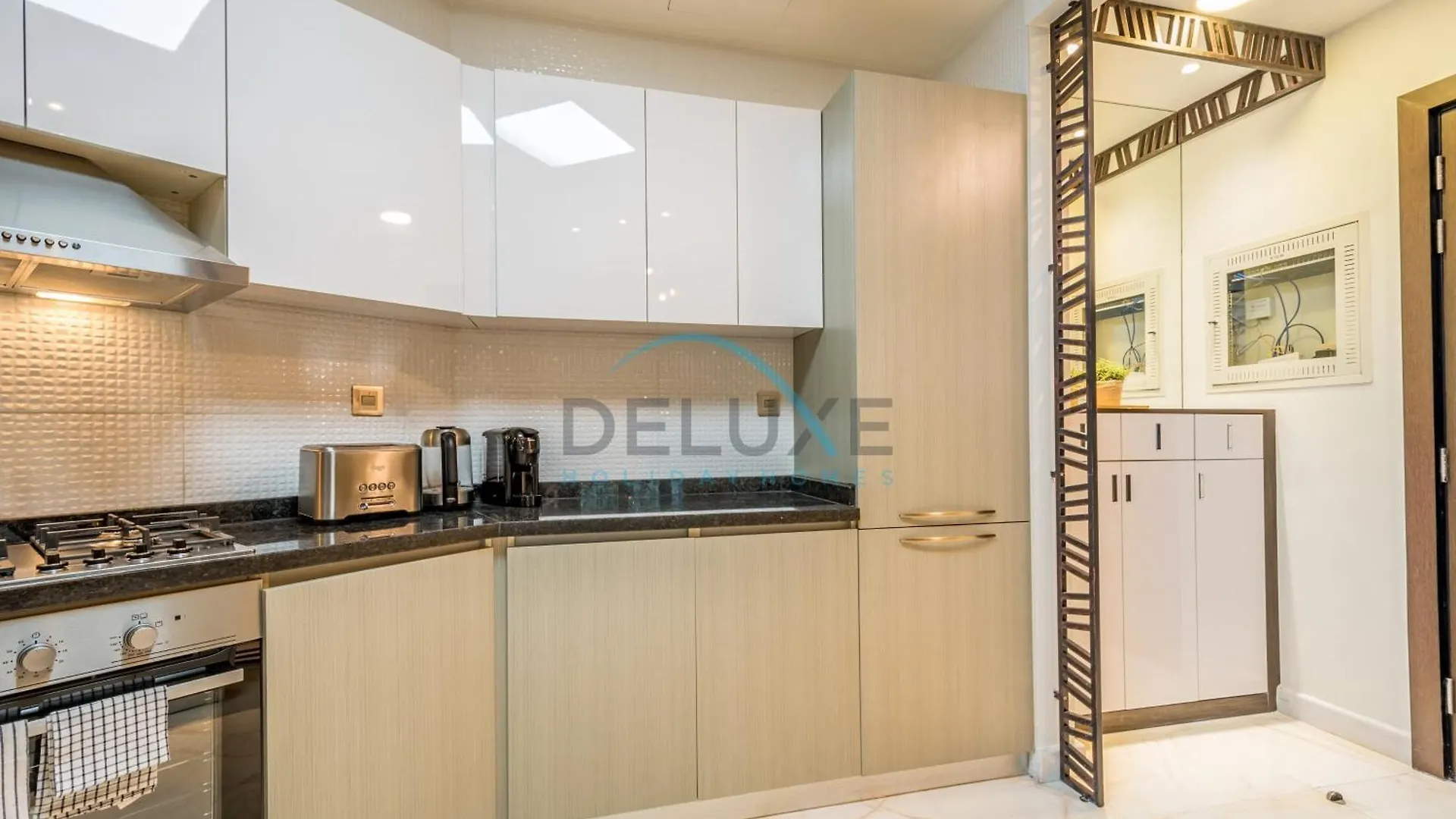 Weekly Deal 3Br With Overlooking Canal & City Views By Deluxe Holiday Homes Dubai