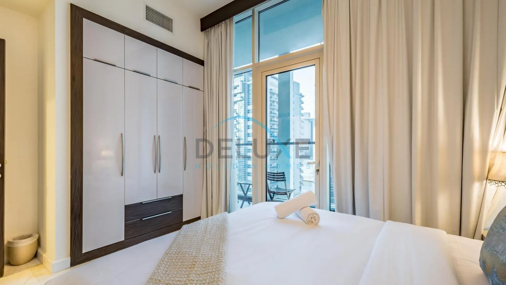Weekly Deal 3Br With Overlooking Canal & City Views By Deluxe Holiday Homes Dubai